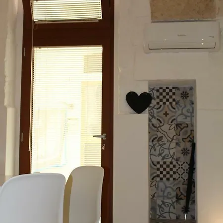 White House In * Ostuni